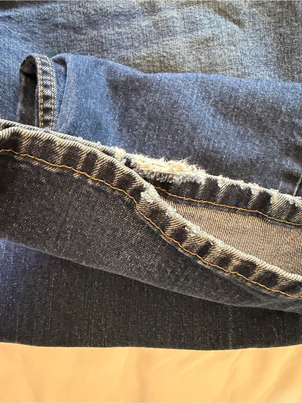 Levi's 550 Men's Dark Blue Denim Jeans - Picture 4 of 5